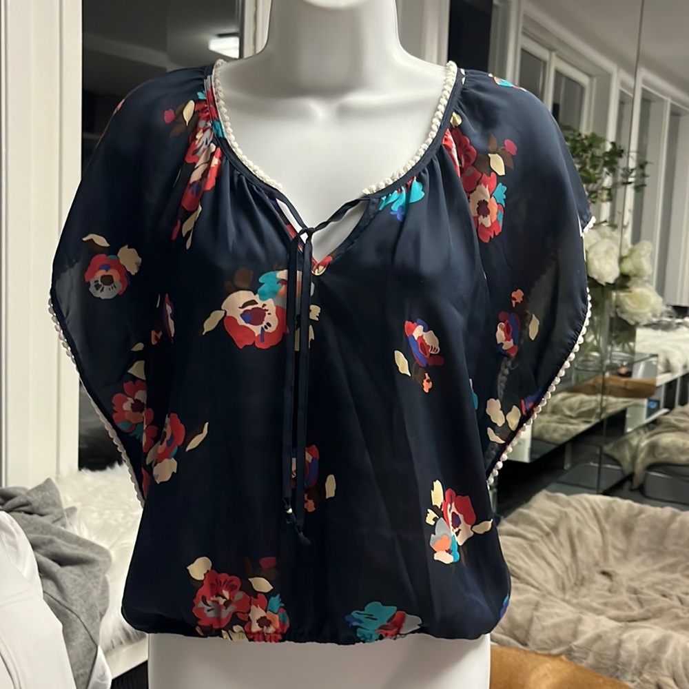 American Eagle outfitters top